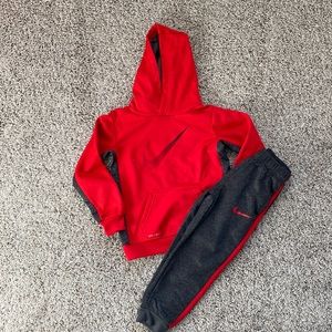 Nike sweatsuit matching set